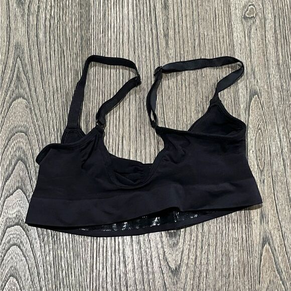 NWOT Skims Seamless Sculpt Bralette Scoop Neck Pullover Black Onyx Small/Medium - Picture 3 of 3